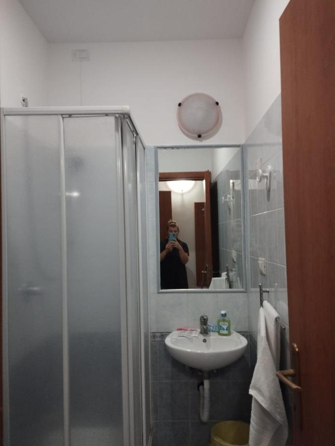 Roma Termini Tina Ya B&B Exterior foto