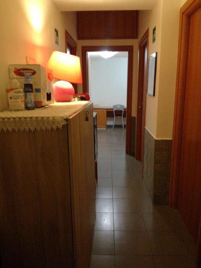 Roma Termini Tina Ya B&B Exterior foto